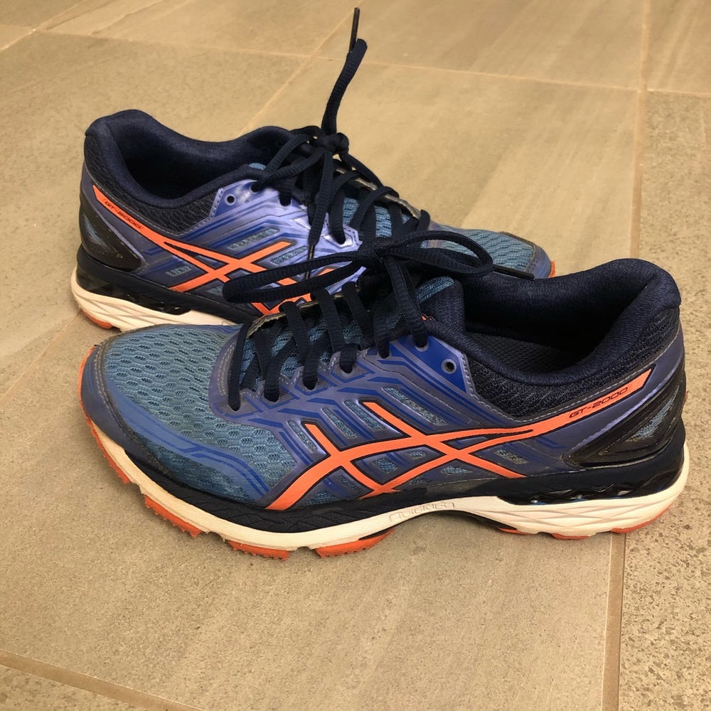 ASICS running shoes size 7.5
